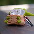 COVER PREMIUM BABY YODA PARA AIRPODS (TODAS LAS GENERACIONES)